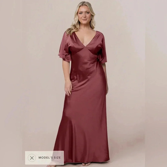 REVERLY Maya Satin Dress in Cabernet Sz 8 - Picture 1 of 13